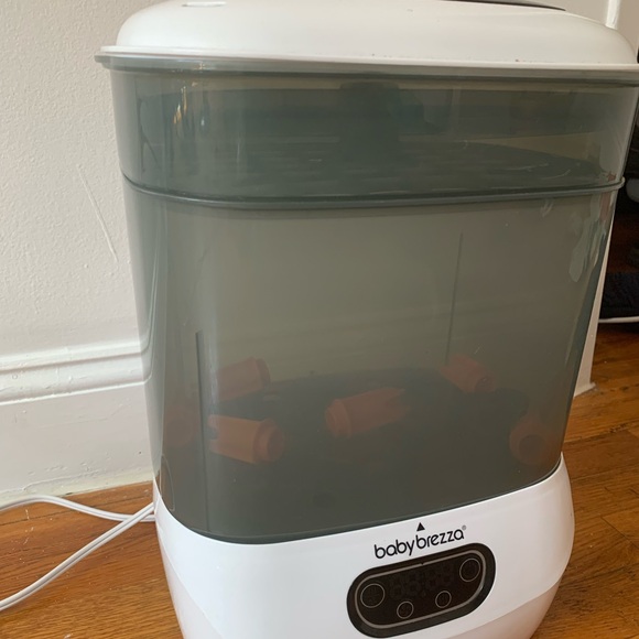 Baby Brezza Bottle Sterilizer - Picture 2 of 3